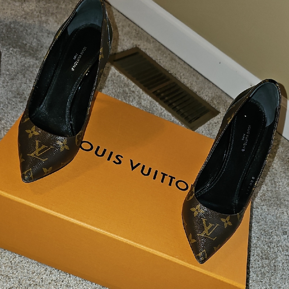 Louis Vuitton Monogram Black and Brown Heels